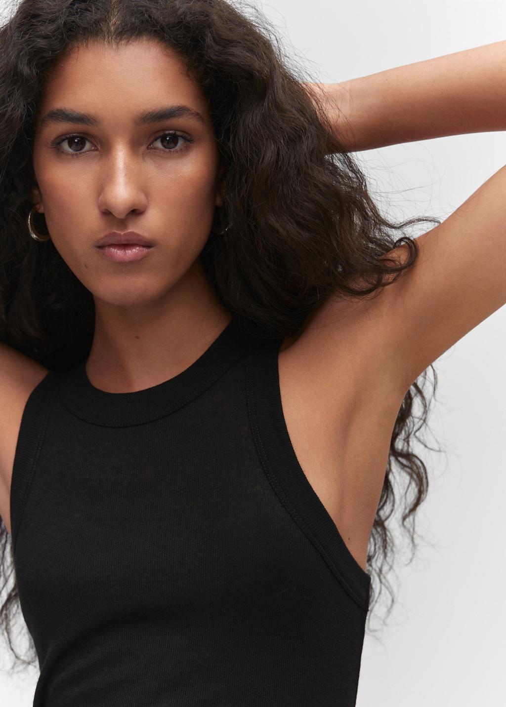 Halter neck top - Details of the article 1