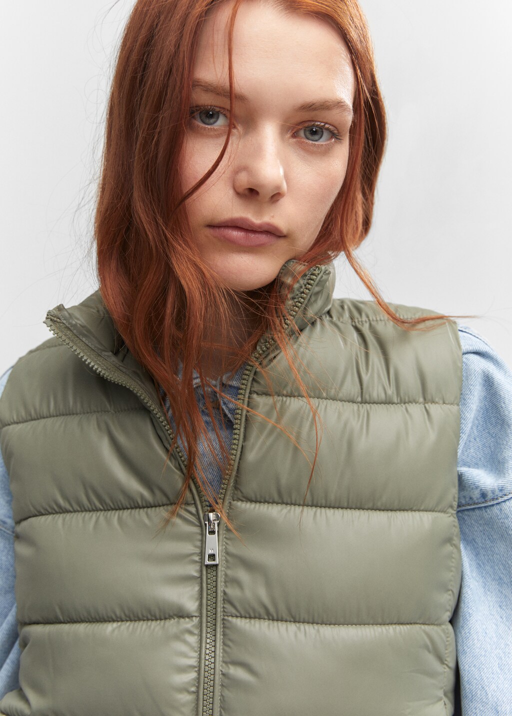 Ultra-light quilted gilet - Details of the article 1