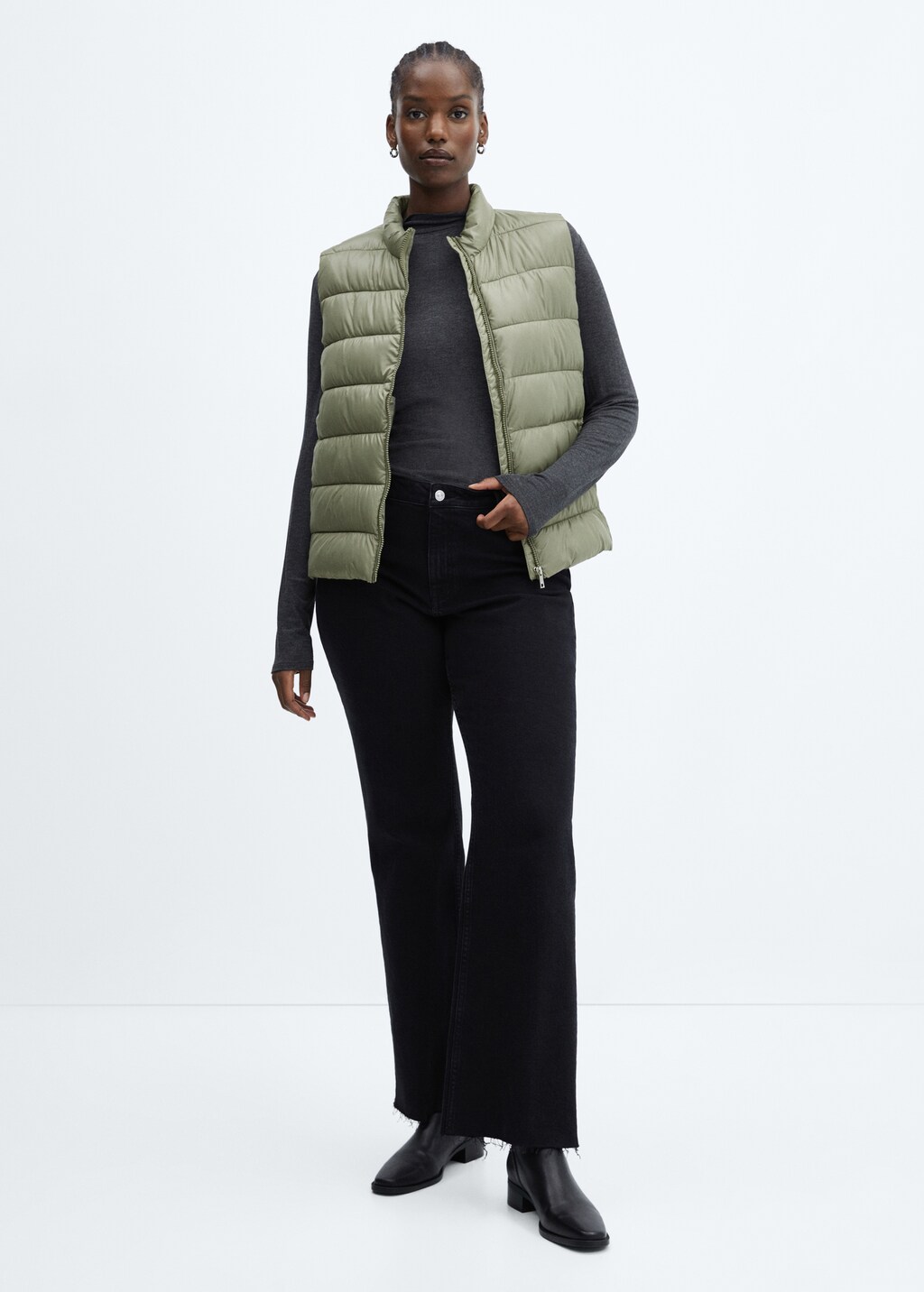 Ultra-light quilted gilet - Details of the article 3