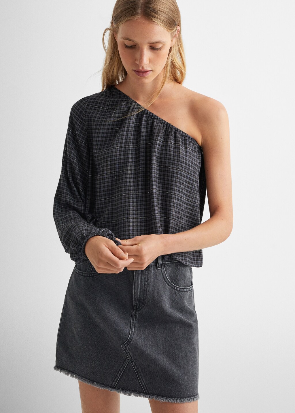 Asymmetric checked blouse - Medium plane