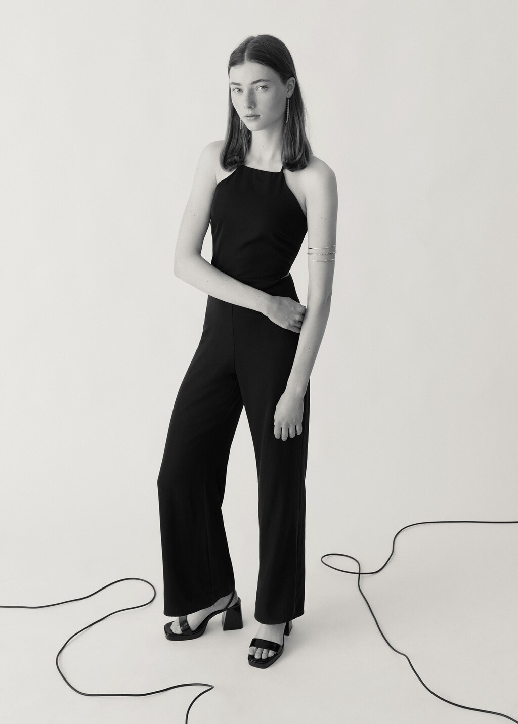 Lange jumpsuit met openingen - Detail van het artikel 5