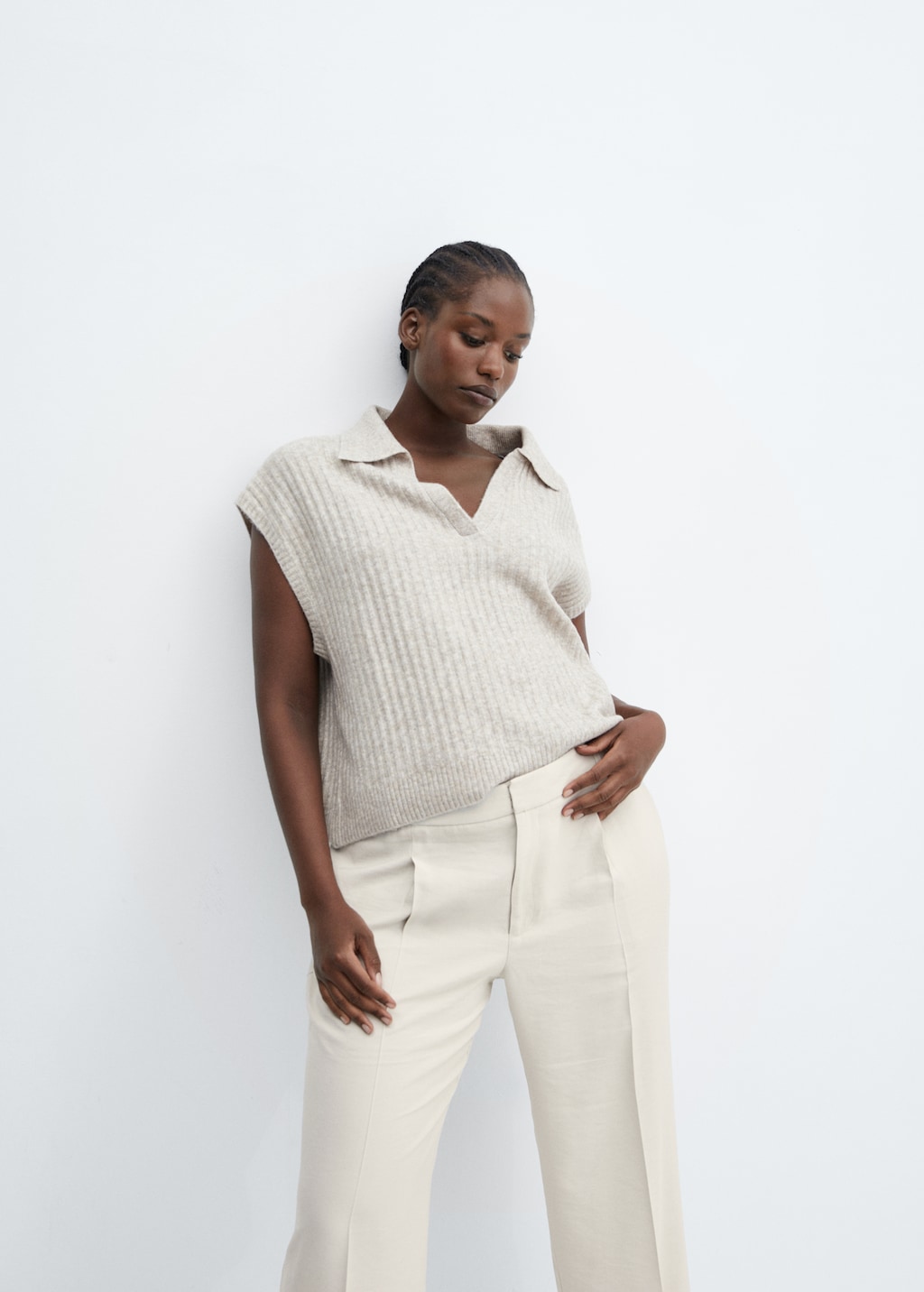 Pleated straight trousers - Details of the article 4