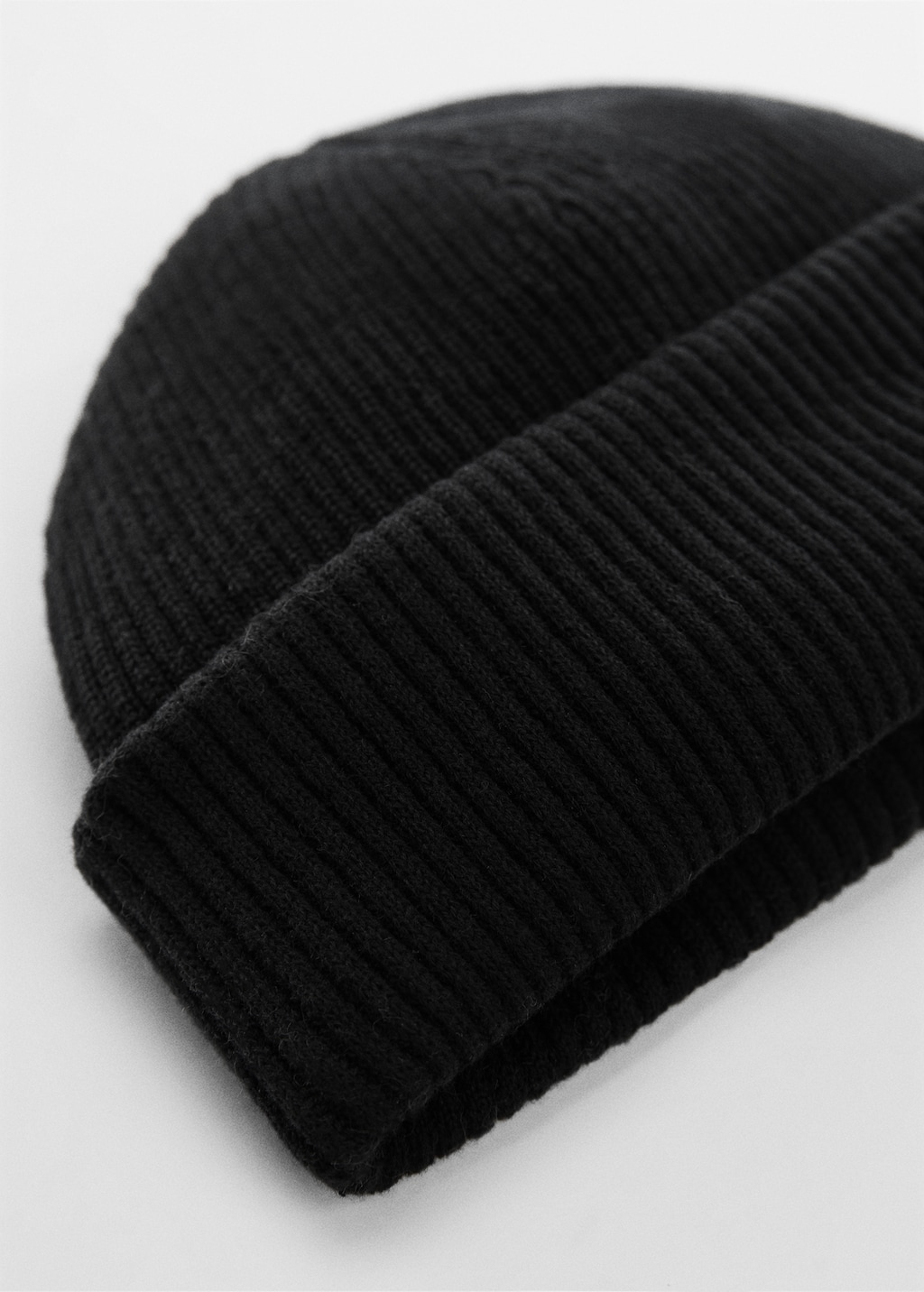 Short knitted hat - Medium plane