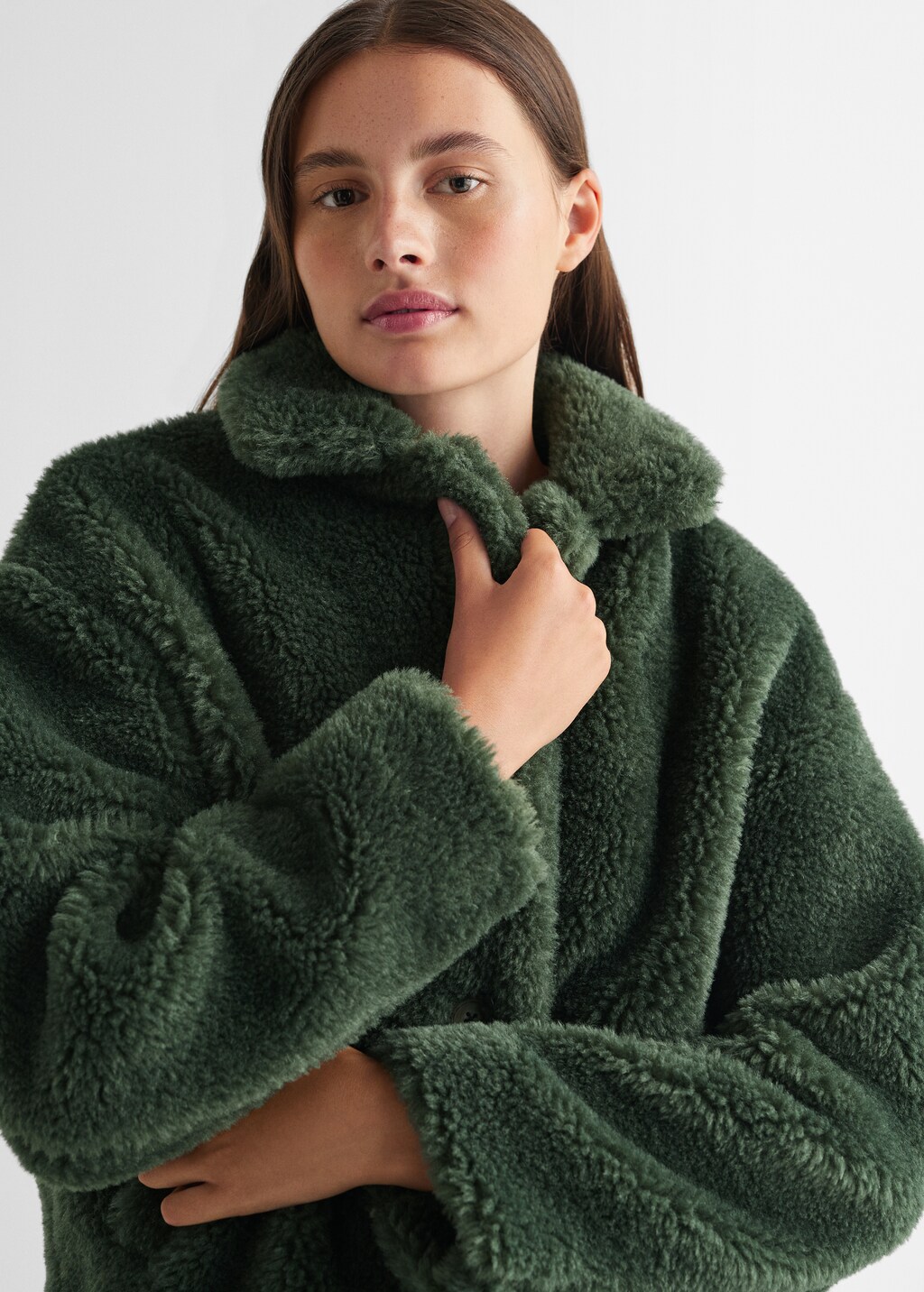 Fur-effect coat - Details of the article 1