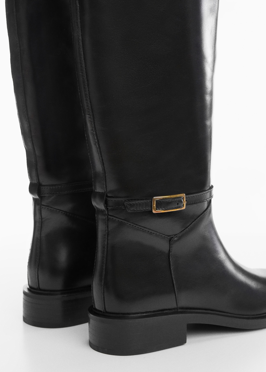 Buckles leather boots - Details of the article 1