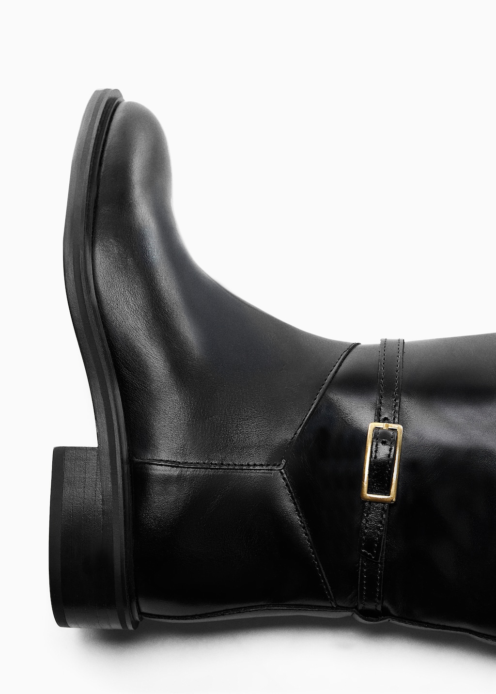 Buckles leather boots - Details of the article 2