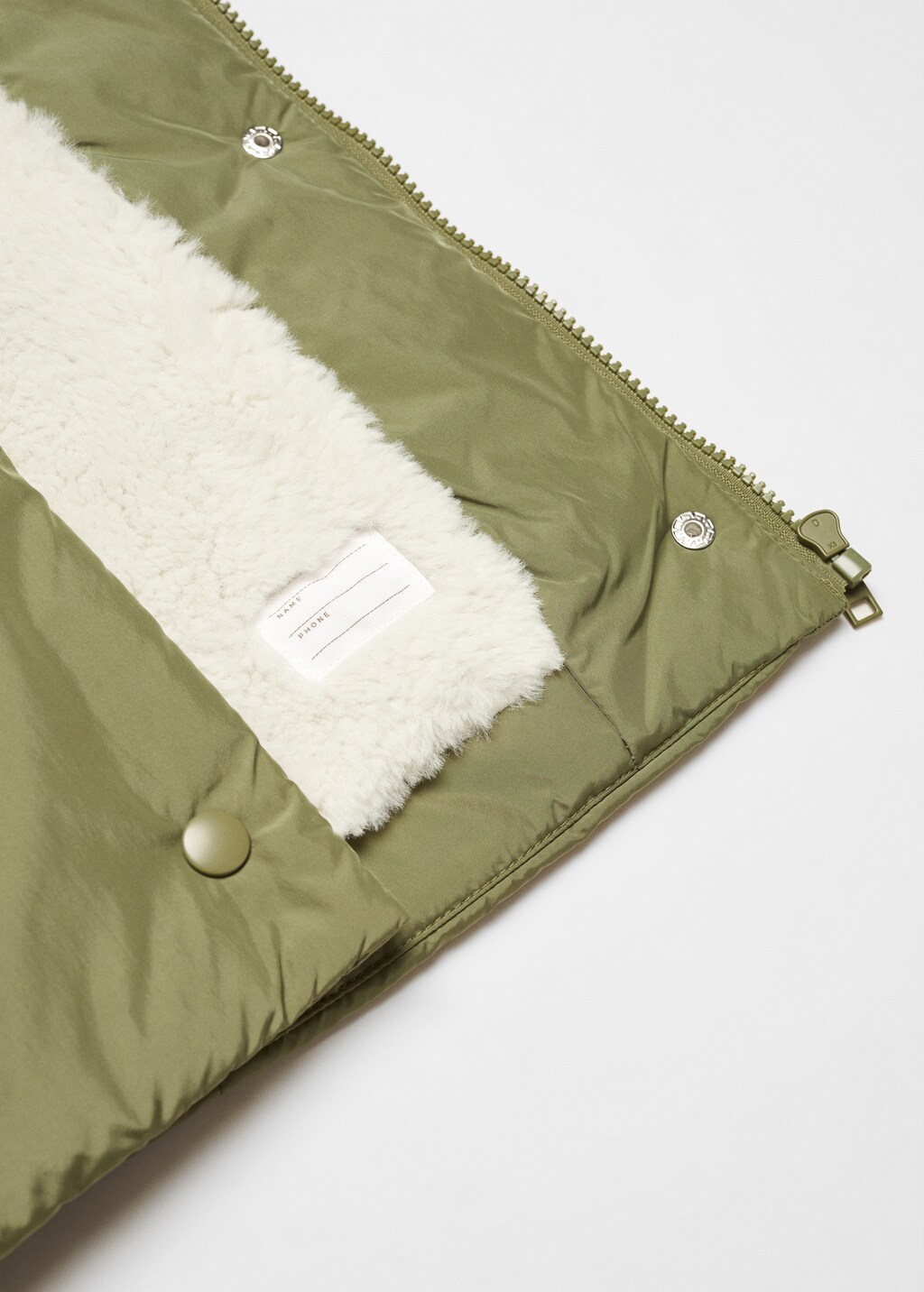 Anorak with shearling-effect hood - Details of the article 8