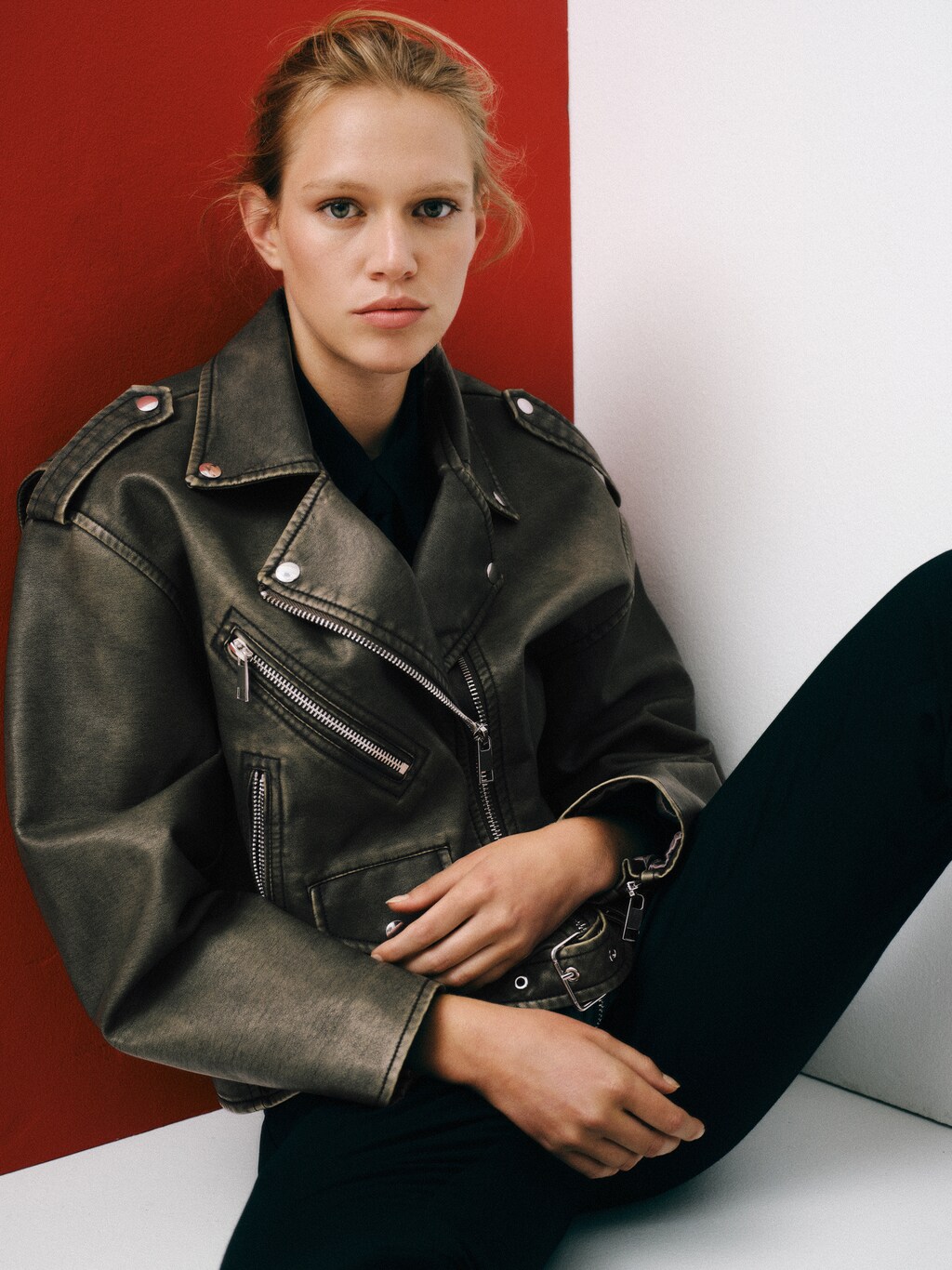 Oversized worn-effect biker jacket - Details of the article 6