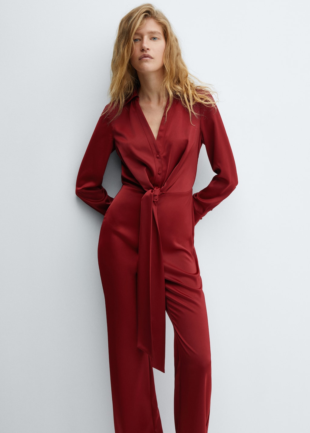 V-neck satin jumpsuit - Medium plane