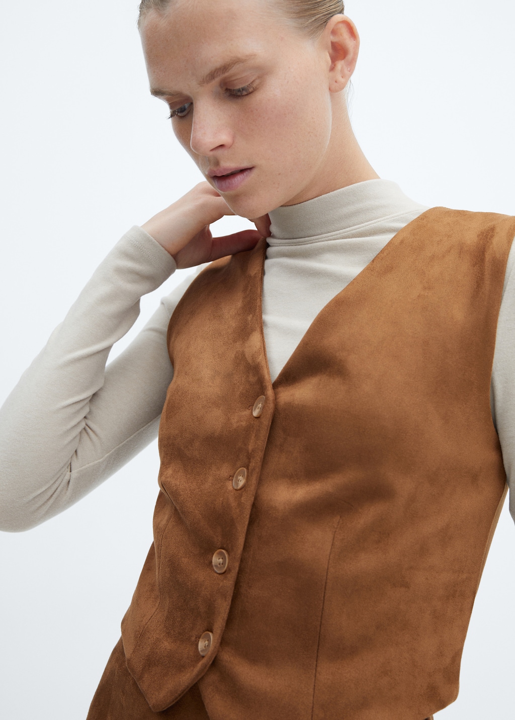 Suede gilet - Details of the article 1