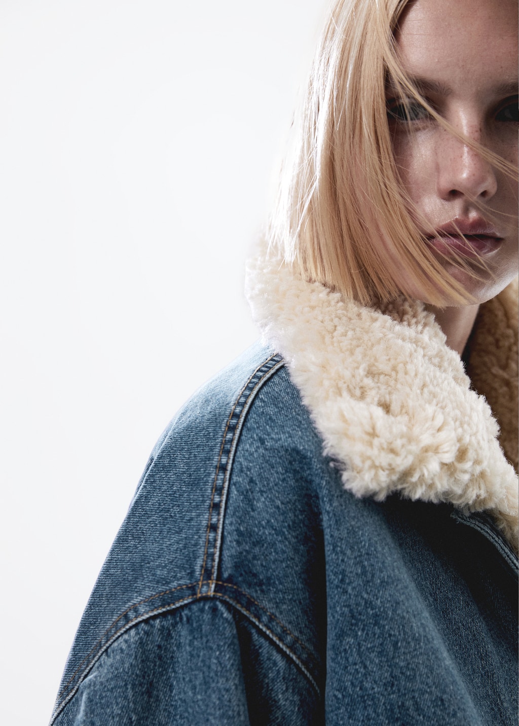 Shearling denim bomber jacket - Details of the article 1