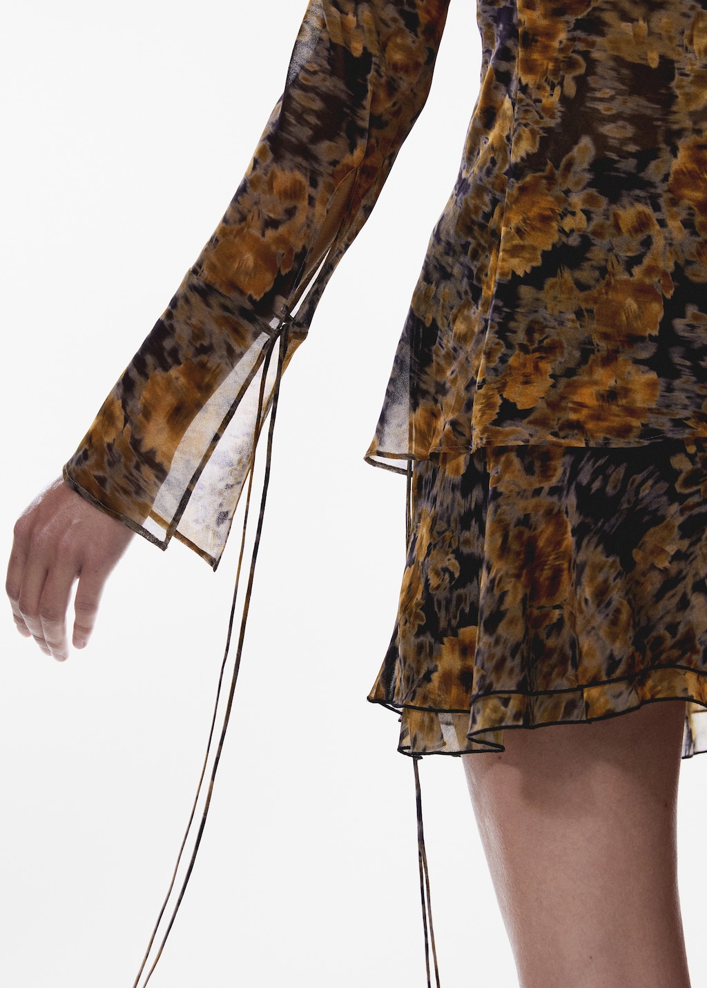 Semi-transparent printed shirt - Details of the article 6