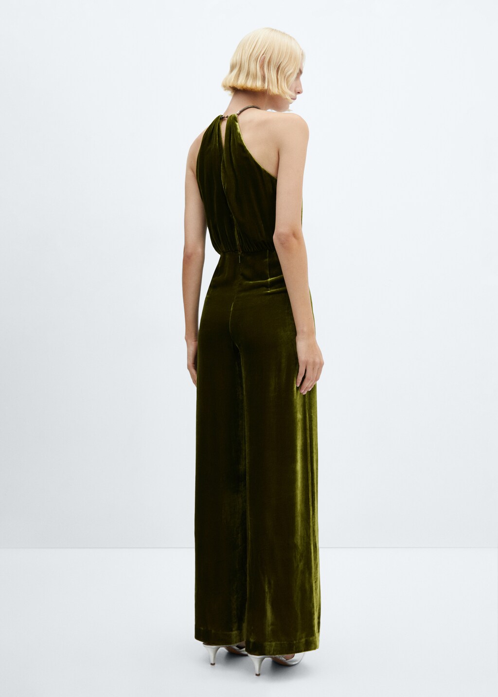 Halter-neck velvet jumpsuit - Reverse of the article