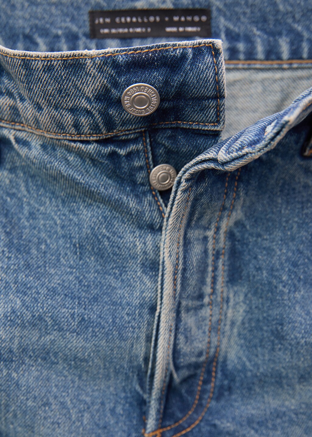 Mid-rise straight jeans - Details of the article 8