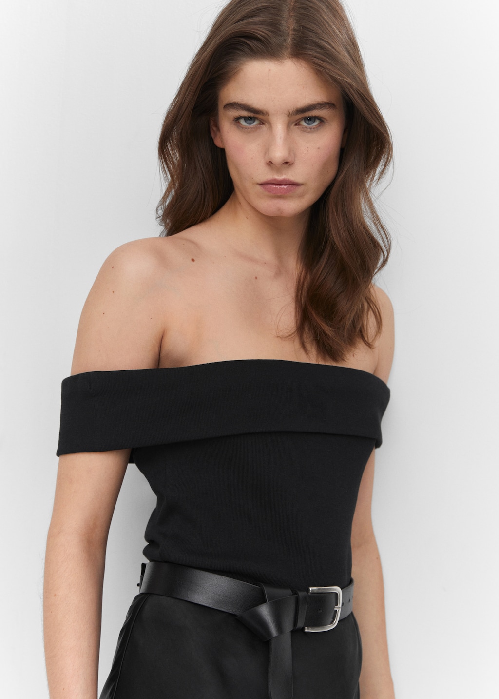 Off-shoulder top - Details of the article 1