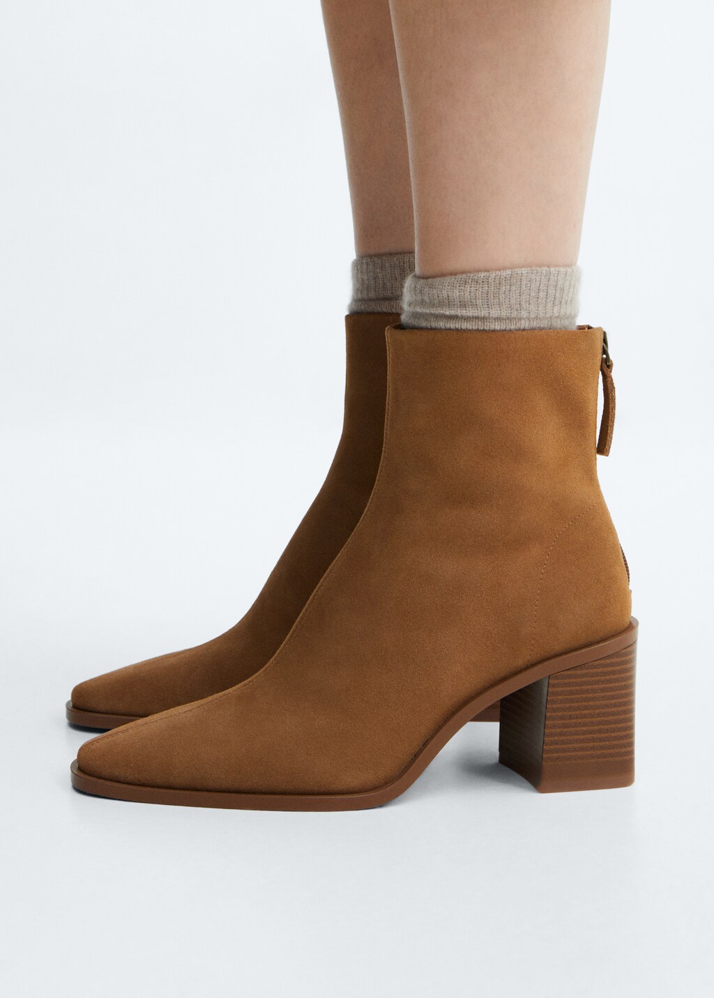 Heel suede ankle boot - Details of the article 9