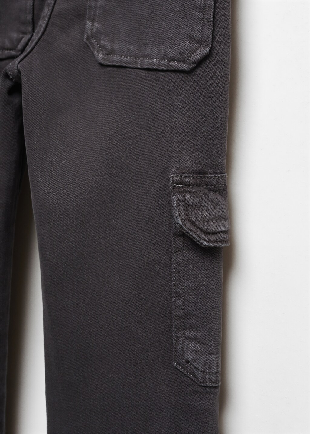 Flared cargo trousers - Details of the article 8