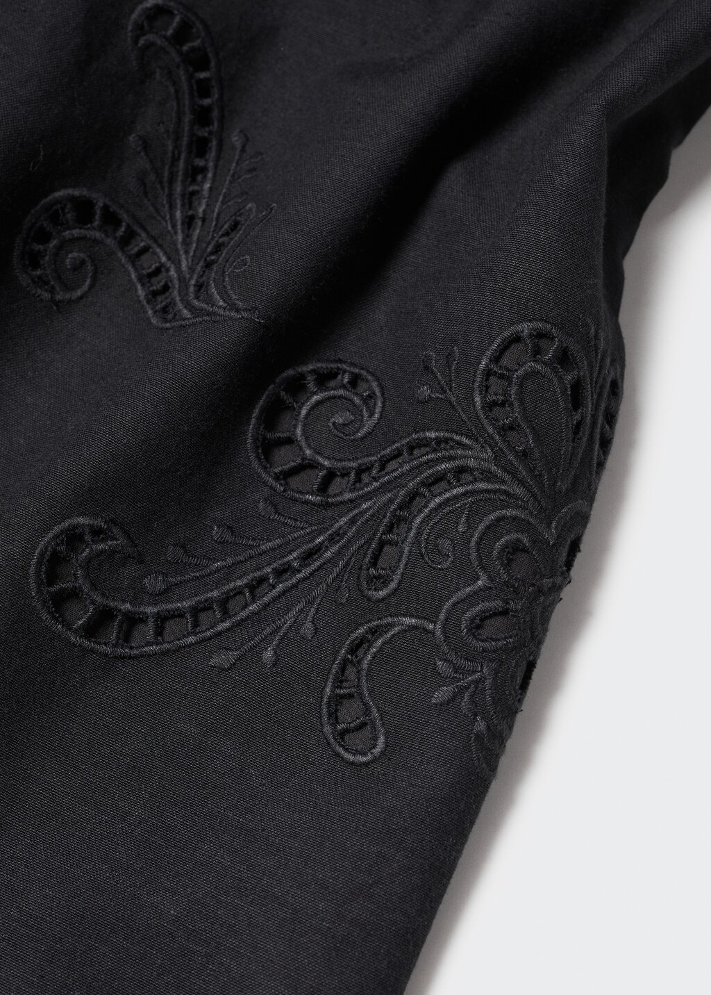 Embroidered detail dress - Details of the article 8