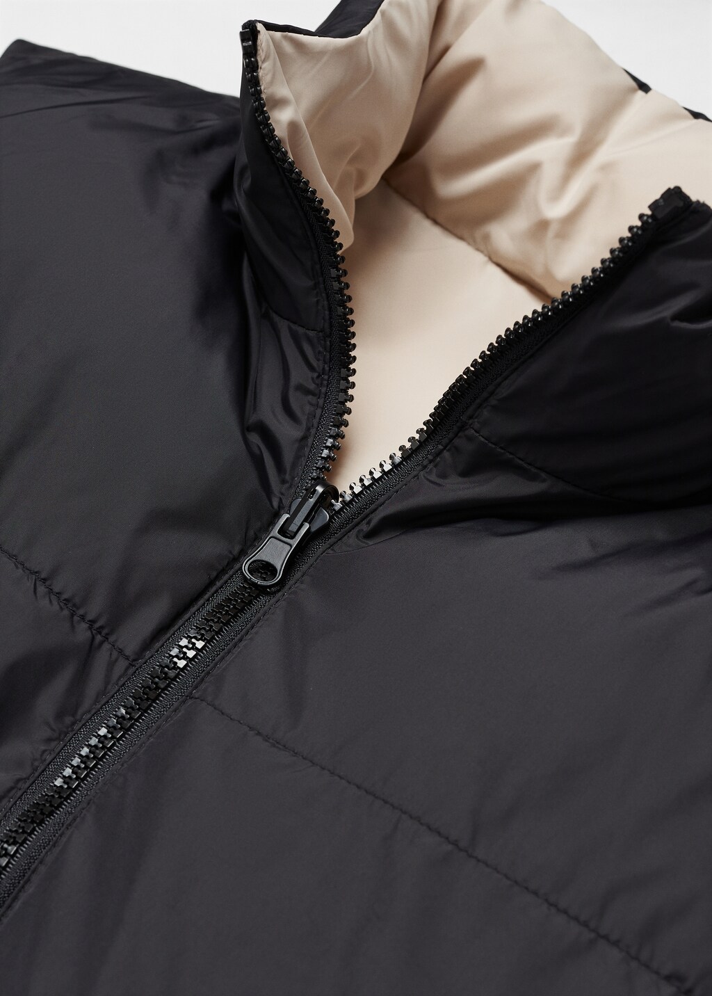 Reversible quilted gilet - Details of the article 0