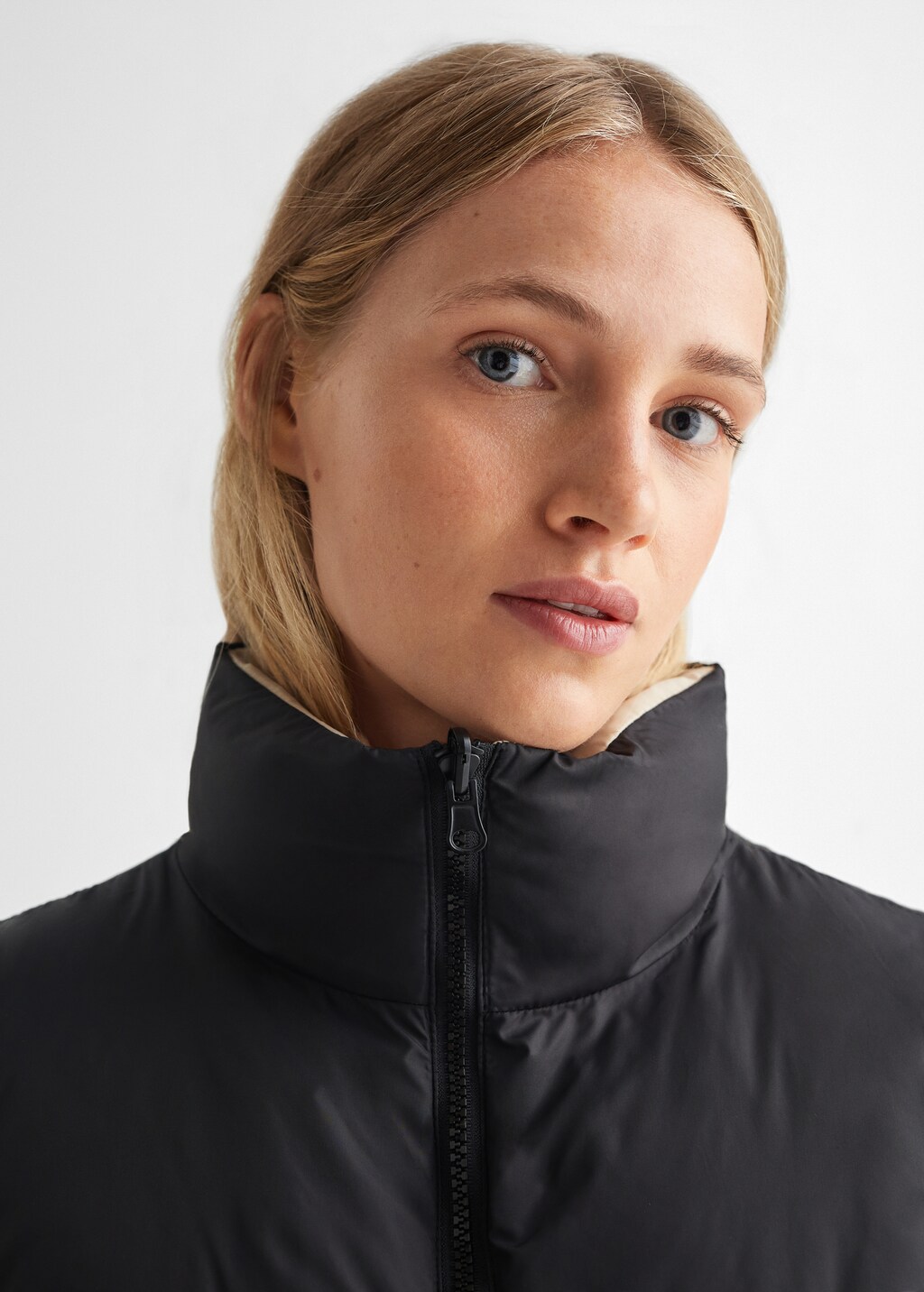 Reversible quilted gilet - Details of the article 1