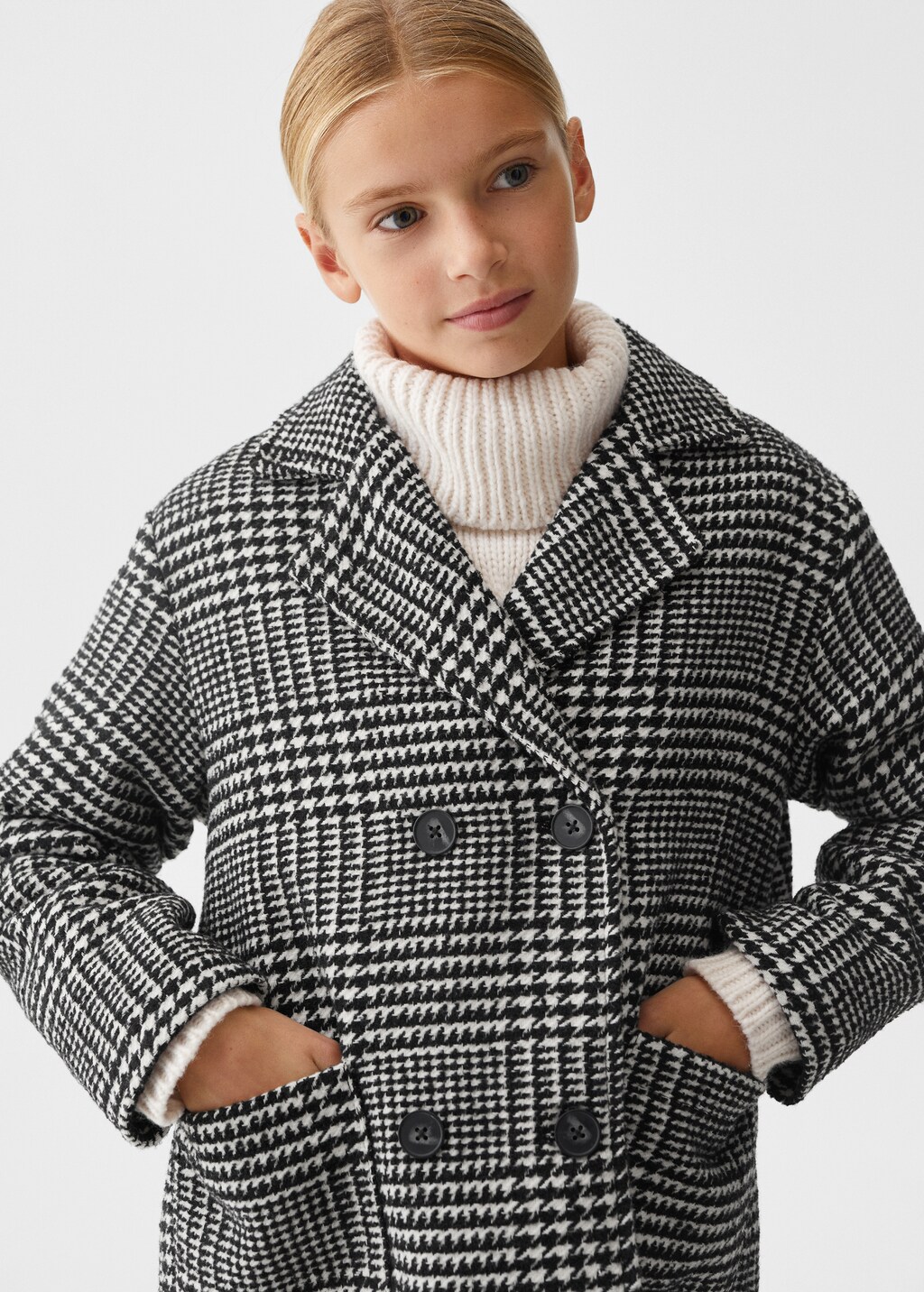 Checked lapels coat - Details of the article 1