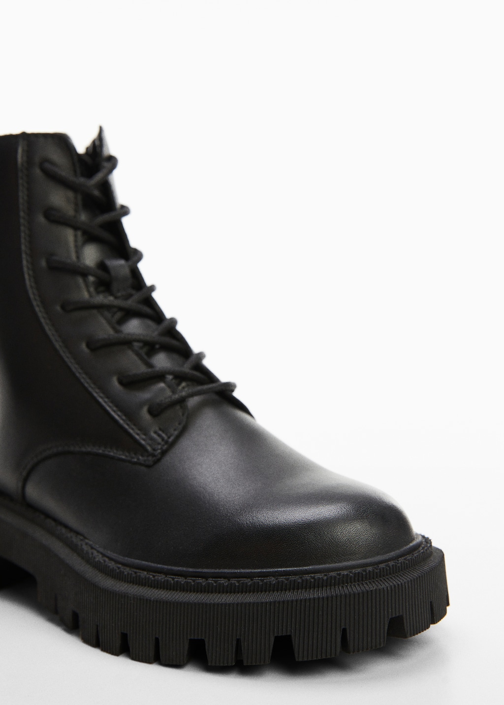 Lace-up boots - Details of the article 2