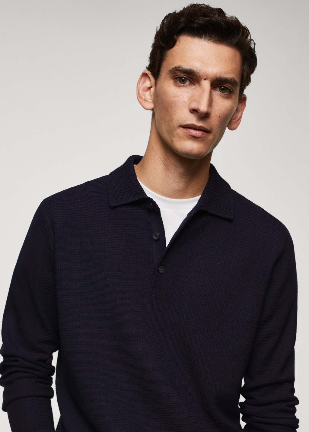 Structured fine-knit polo shirt - Details of the article 1