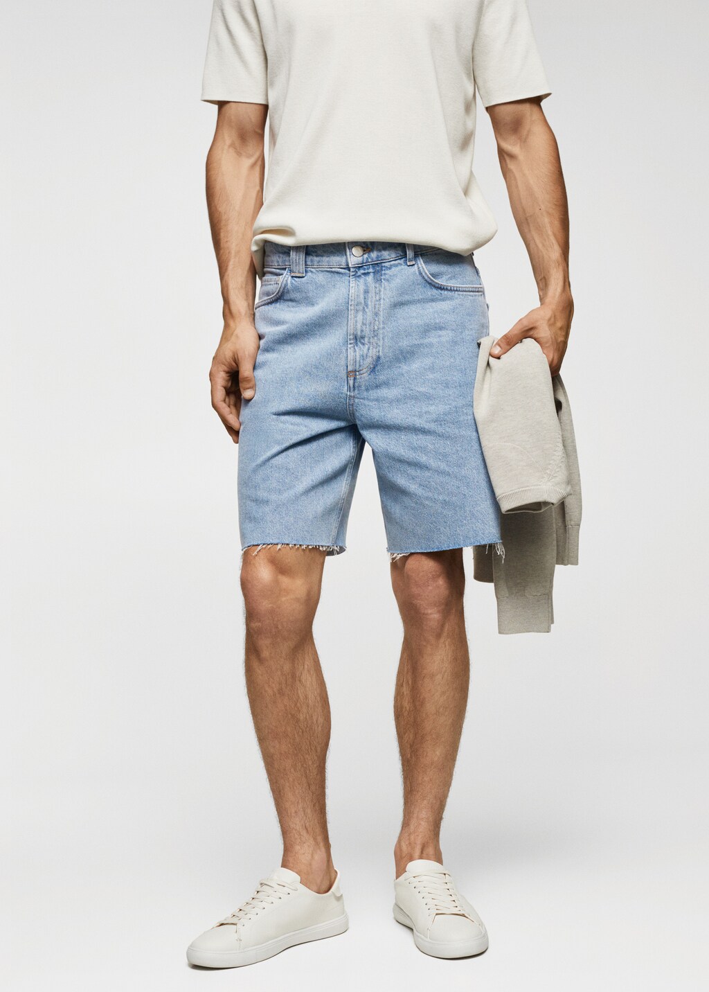 Regular-fit denim bermuda shorts - Medium plane