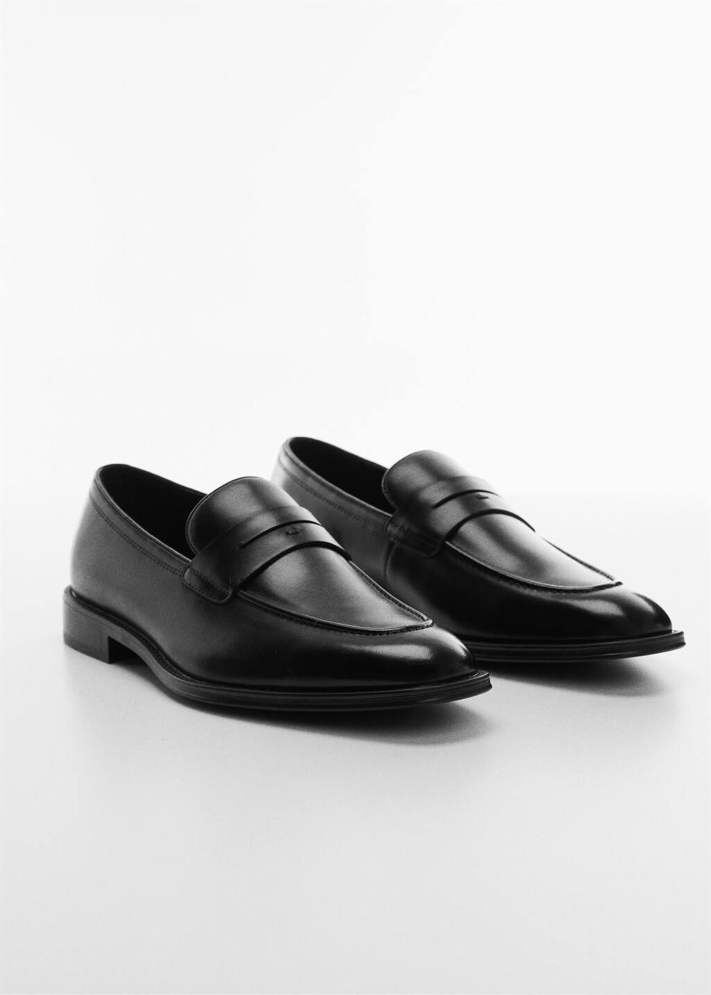 Aged-leather loafers - Medium plane