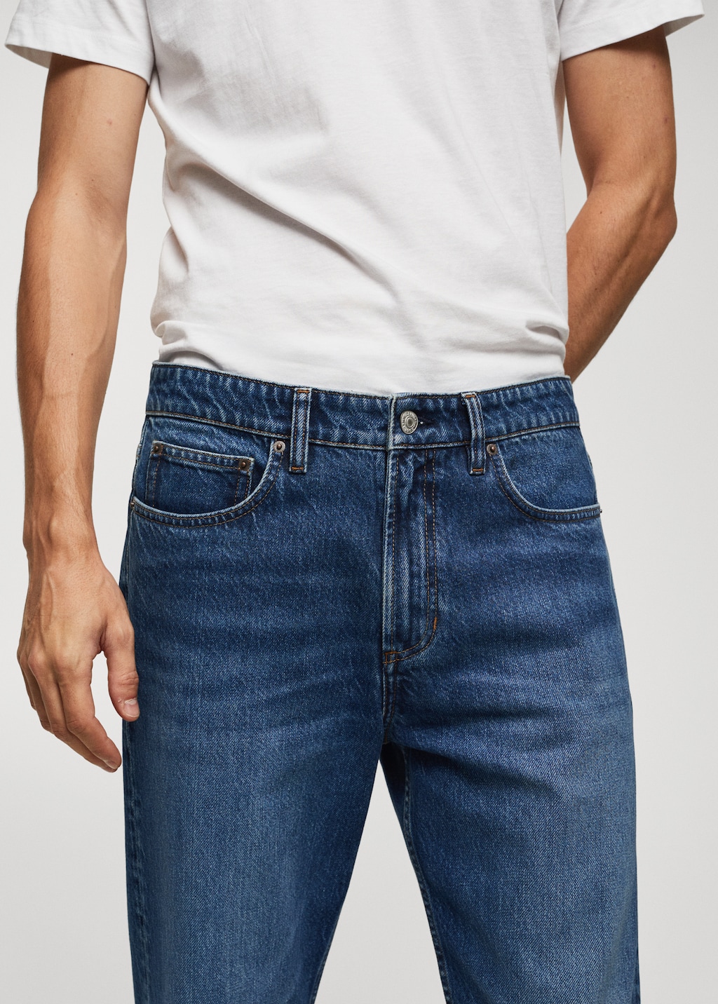 Dark-wash tapered-fit jeans - Details of the article 1