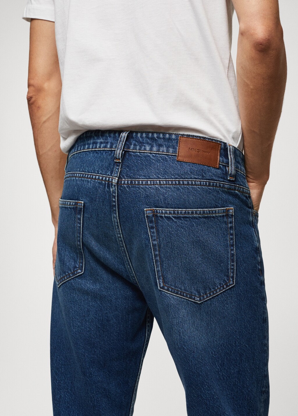 Dark-wash tapered-fit jeans - Details of the article 4