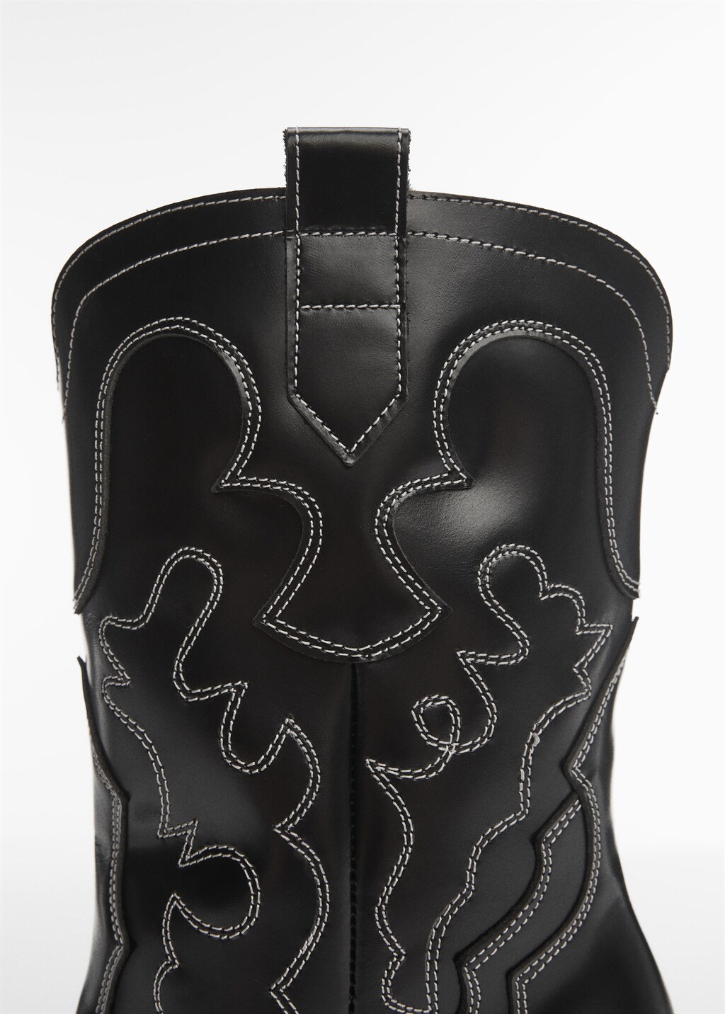 Leather cowboy ankle boots with seams - Details of the article 3