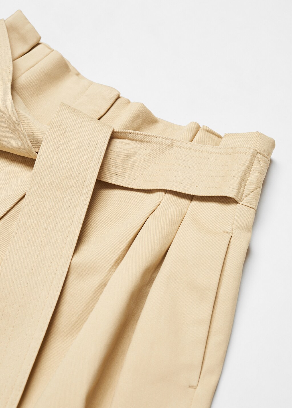 Paperbag trousers with belt - Details of the article 8