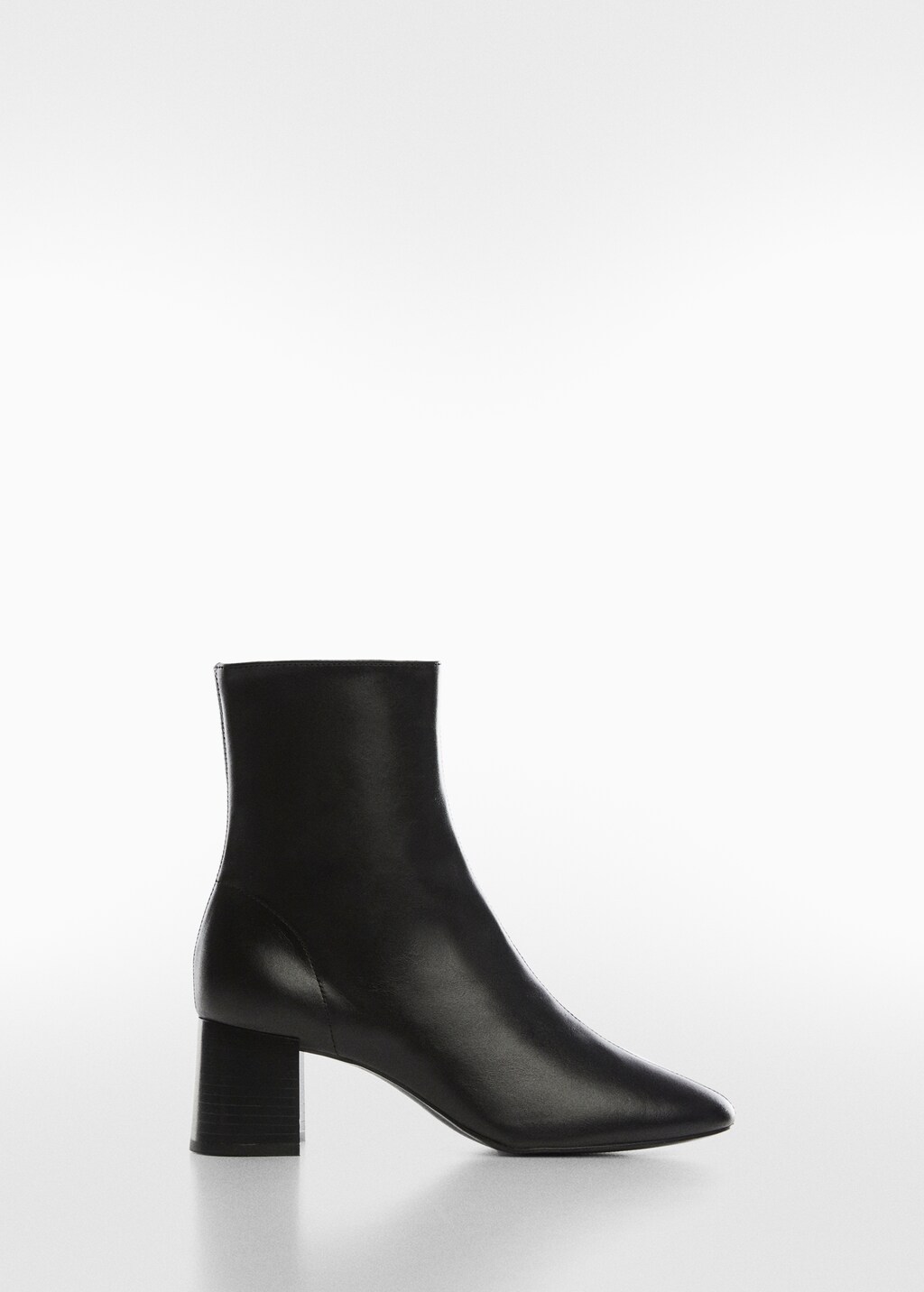 Heeled leather ankle boots - Article without model