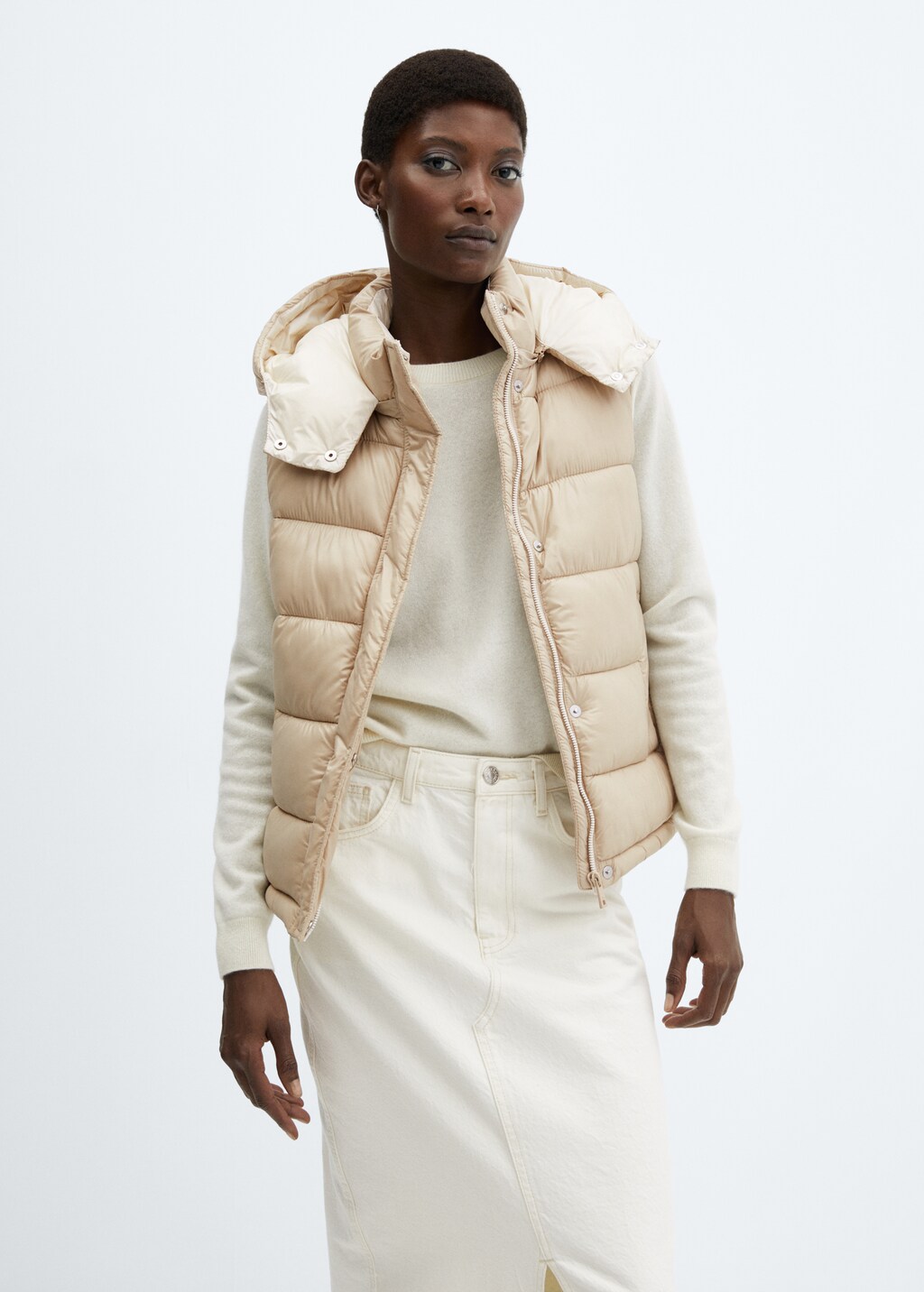 Water-repellent quilted gilet with hood - Medium plane