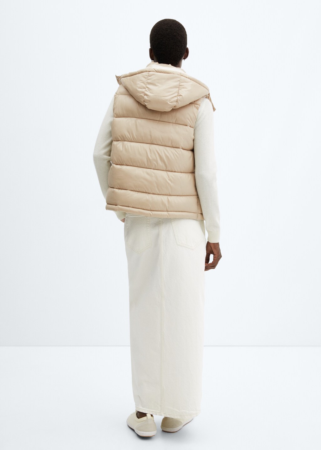 Water-repellent quilted gilet with hood - Reverse of the article