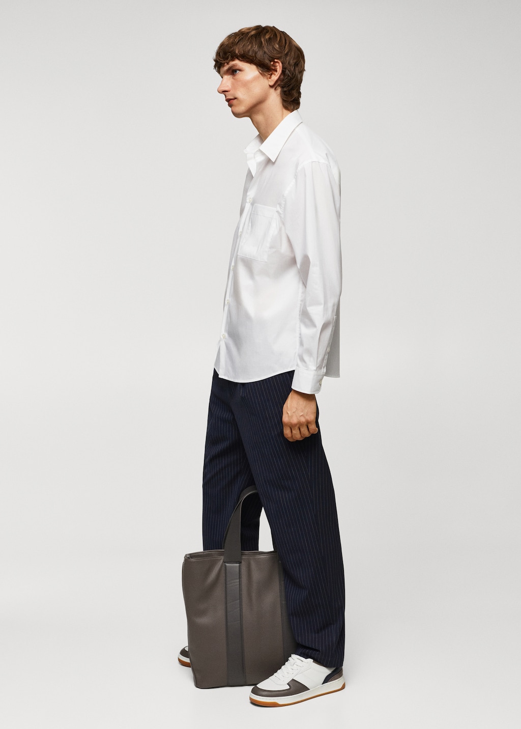 Relaxed fit cotton pocket shirt - Details of the article 2