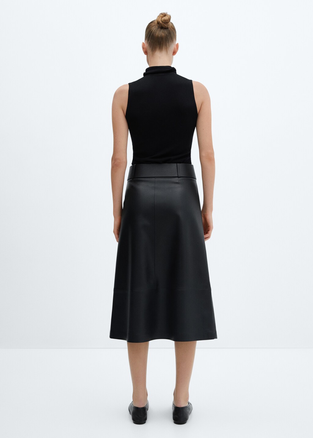 Leather-effect midi-skirt with belt - Reverse of the article