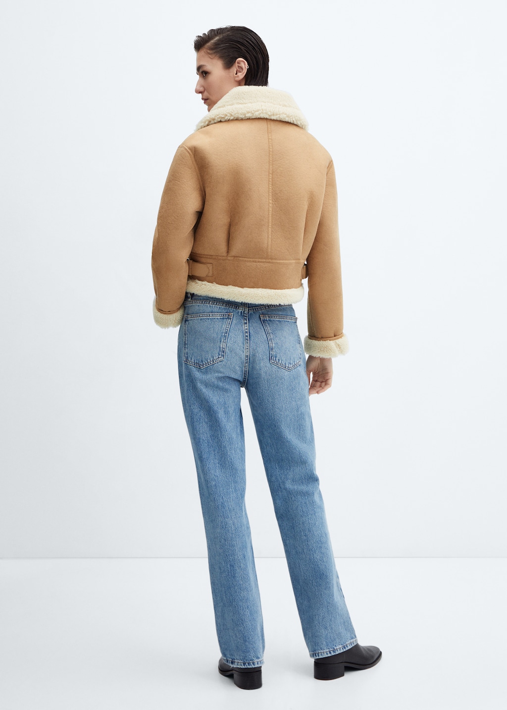 Shearling-effect lined short jacket - Reverse of the article