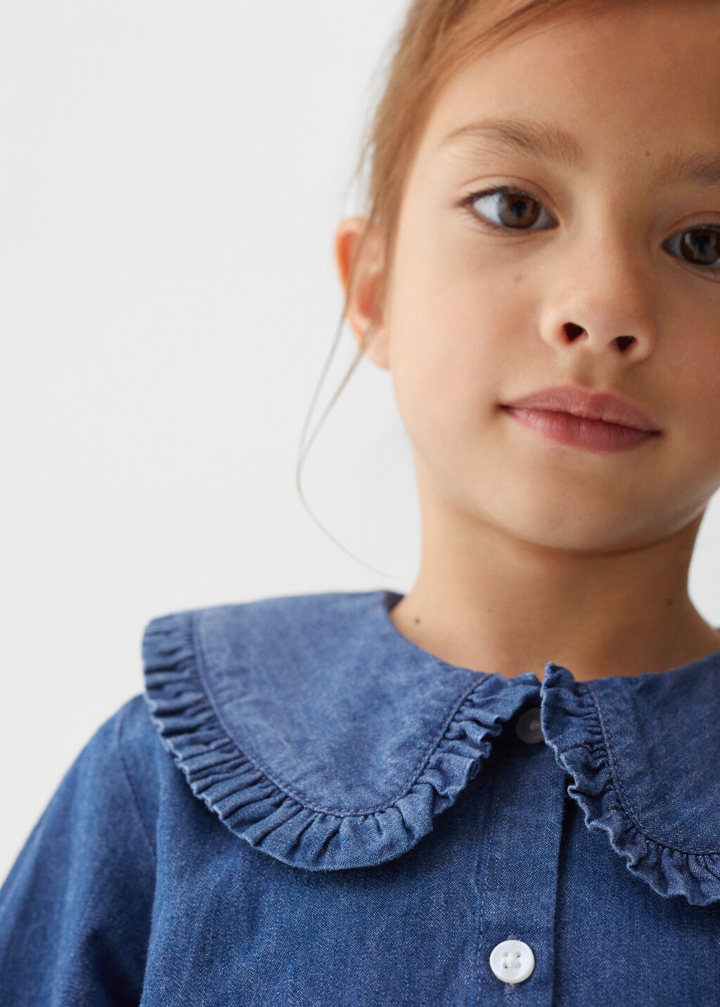 Babydoll-collar denim shirt - Details of the article 1