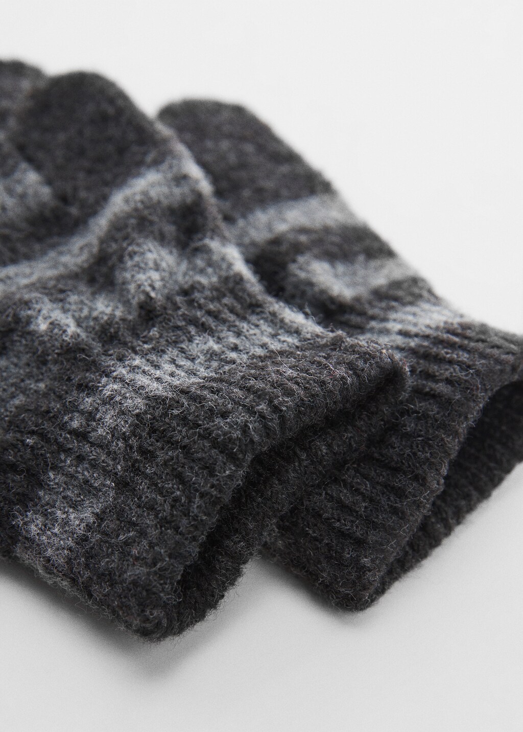 Striped knit gloves - Medium plane