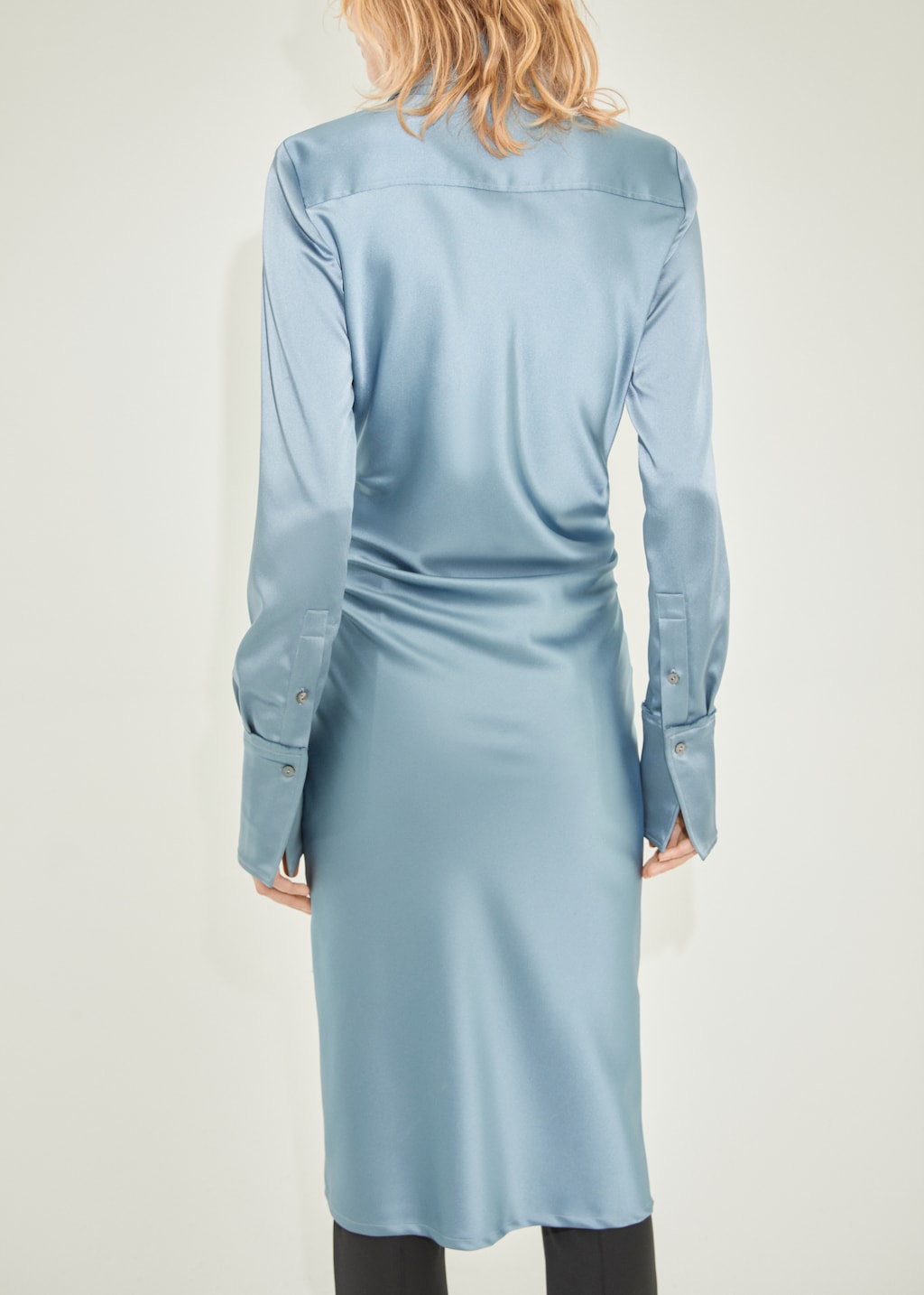 Fitted satin shirt dress - Reverse of the article