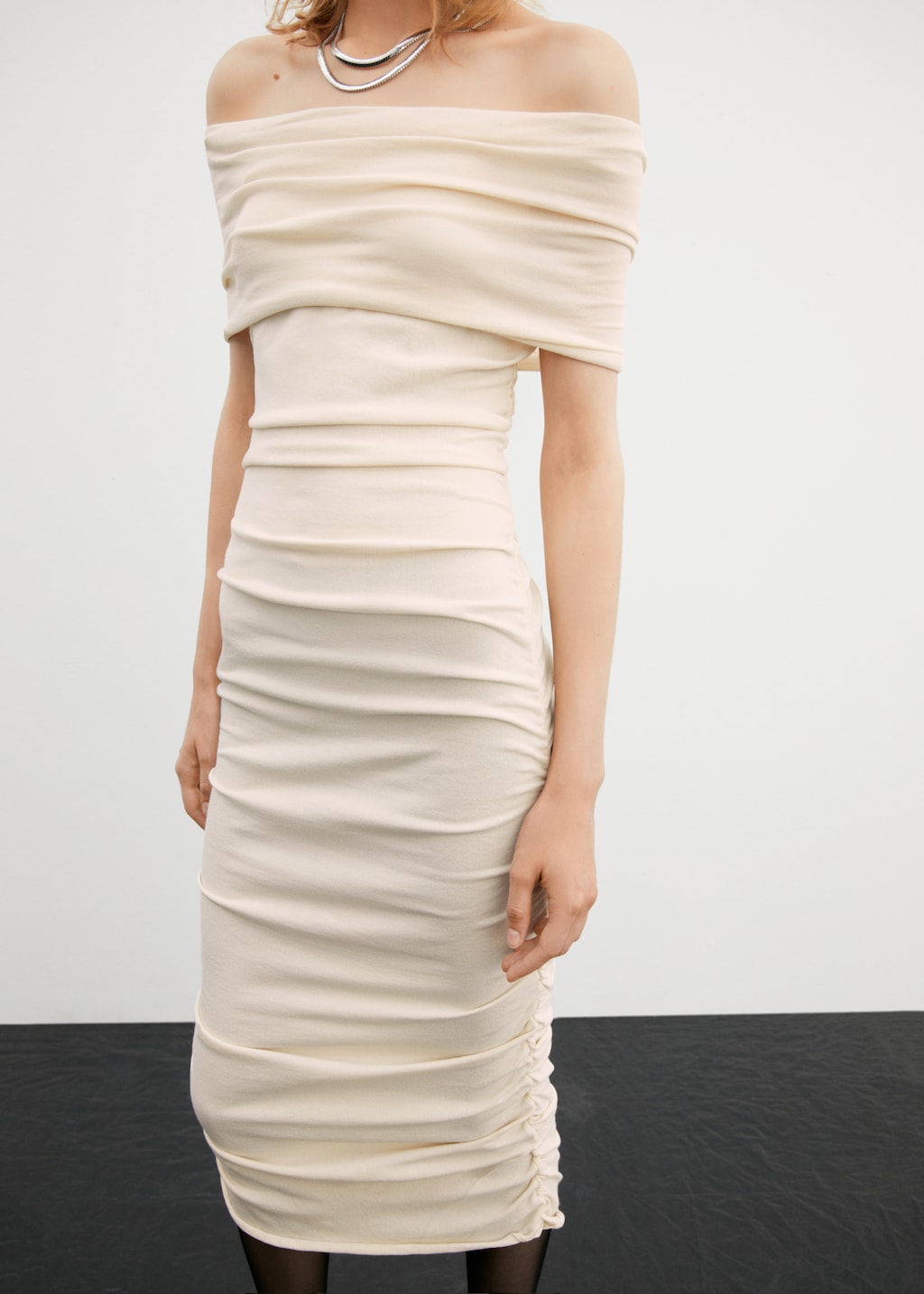 Off-the-shoulder draped dress - Details of the article 6