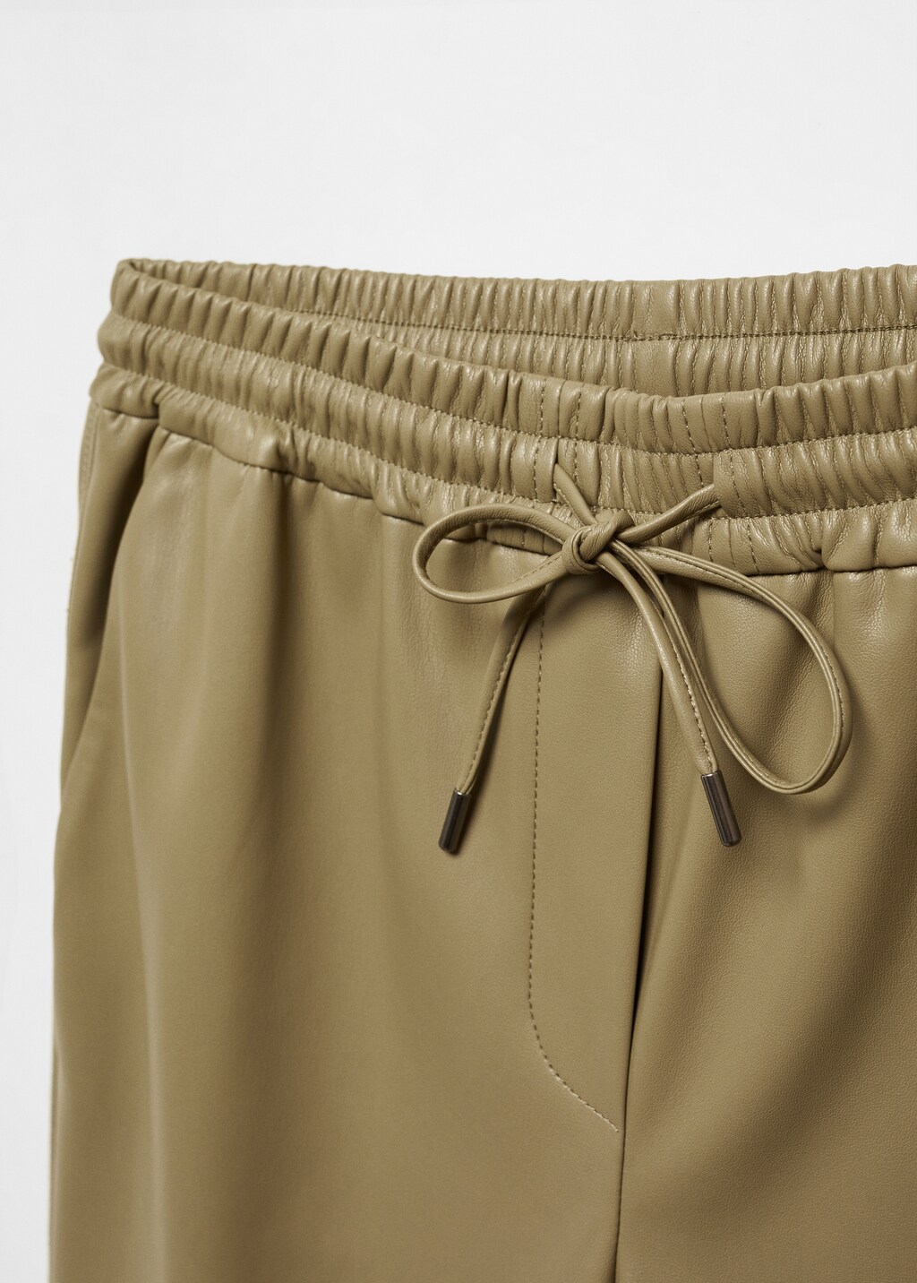 Leather-effect elastic waist trousers - Details of the article 8