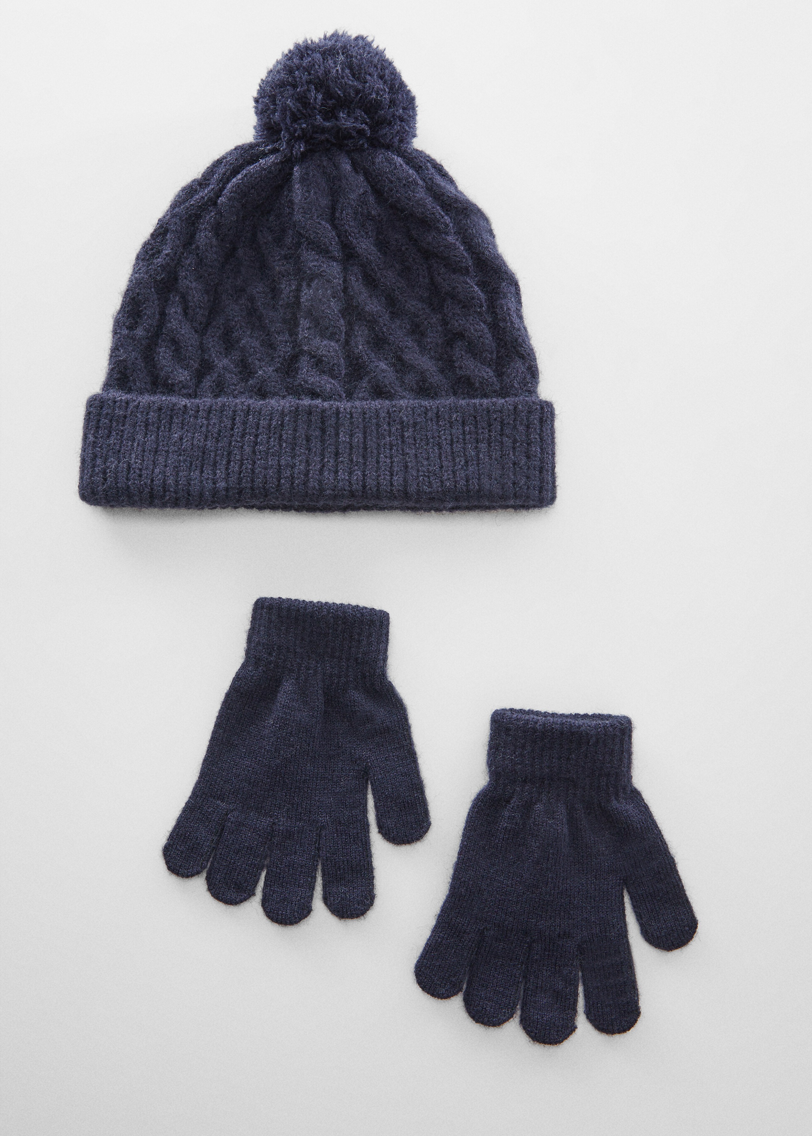 Cable-knit beanie - Details of the article 1