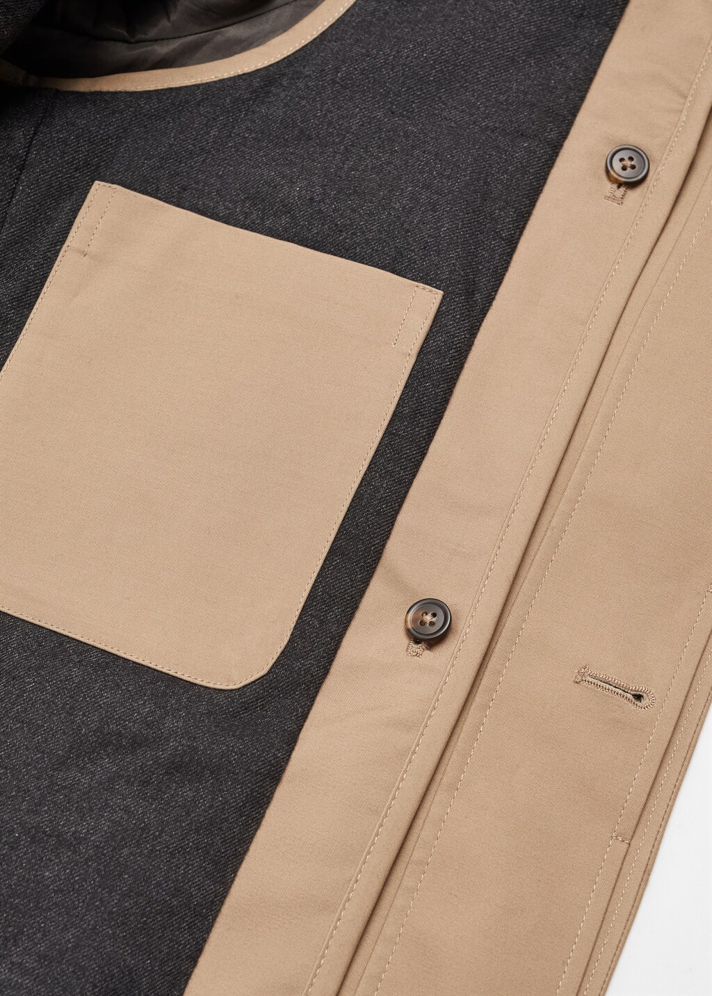 Water-repellent quilted trench coat - Details of the article 0