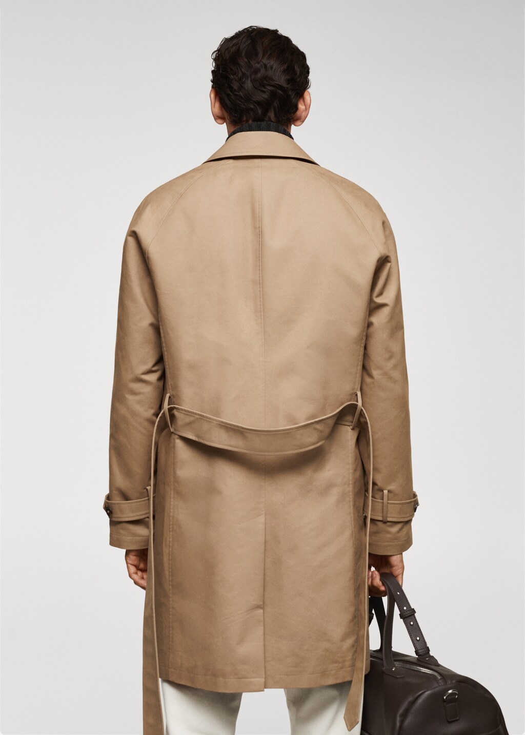 Water-repellent quilted trench coat - Reverse of the article