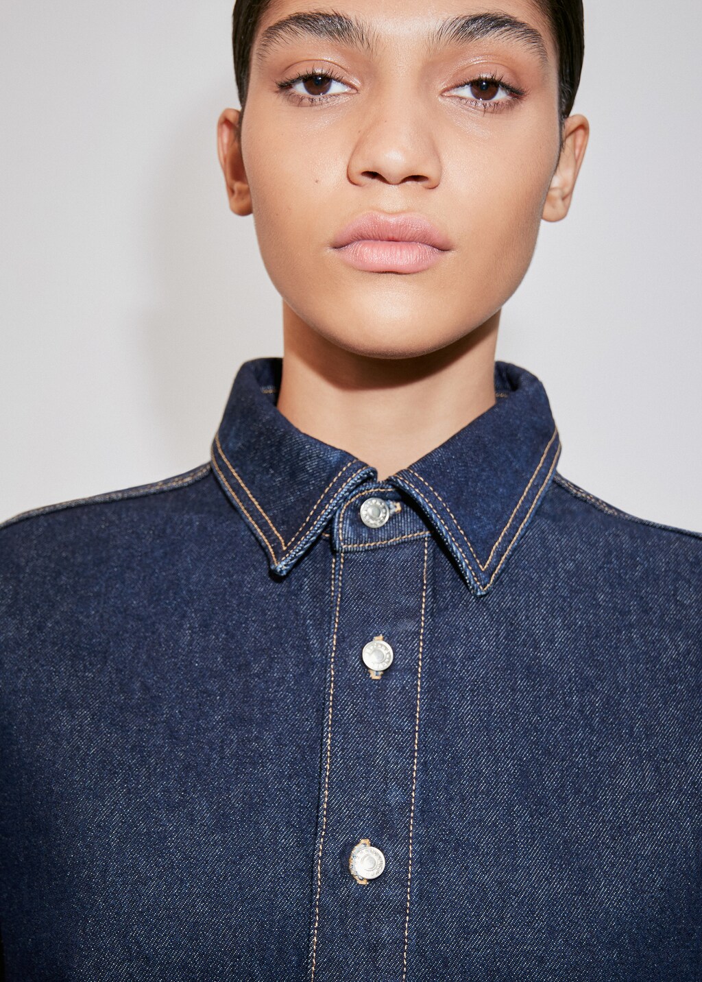 Oversized denim overshirt - Details of the article 1