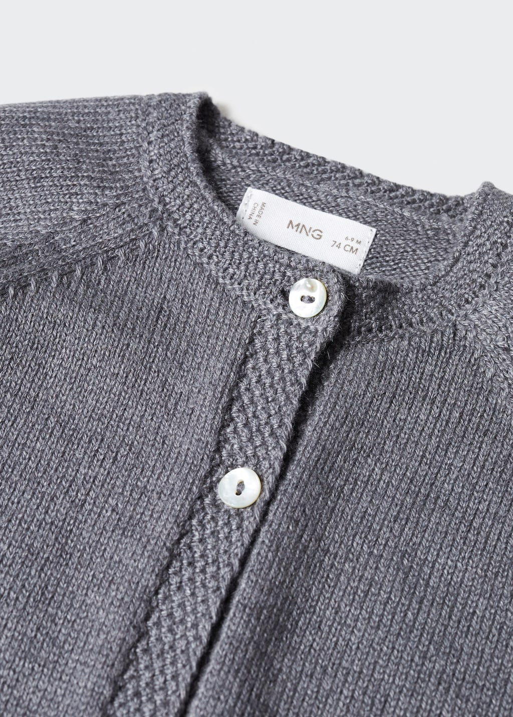 Button knit cardigan - Details of the article 0