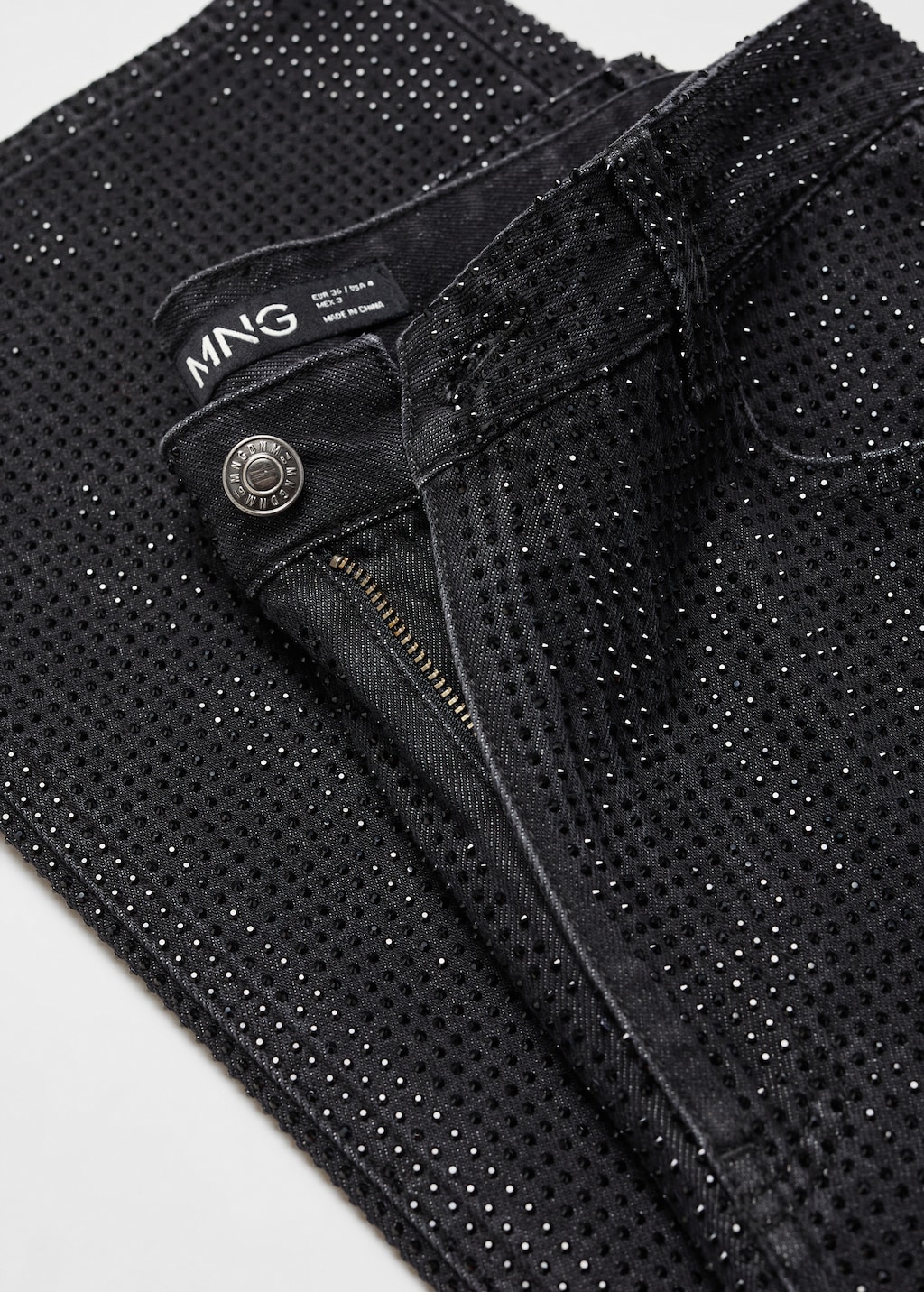 Straight jeans with rhinestone detail - Details of the article 8